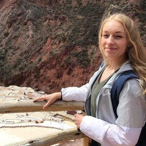 welcome to my closet:)